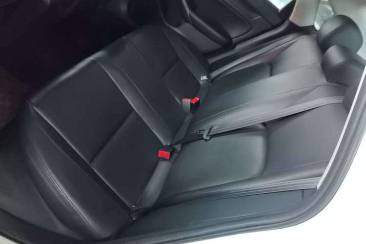 Used Honda Civic 2022 240TURBO CVT Dynamic Edition Left Rear Seat
