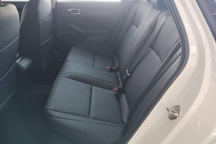 Used Honda Civic 2022 240TURBO CVT Dynamic Edition Left Rear Seat