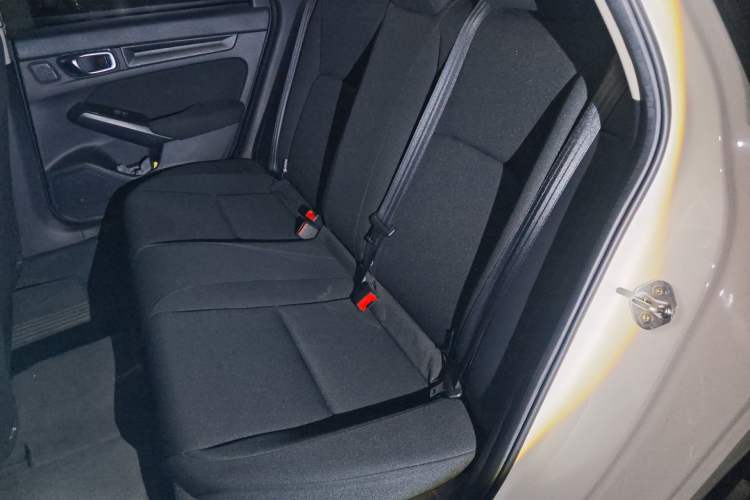 Used Honda Civic 2022 240TURBO CVT Dynamic Edition Left Rear Seat
