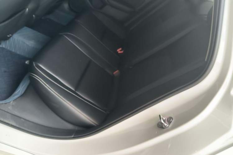 Used Honda Civic 2022 240TURBO CVT Dynamic Edition Left Rear Seat
