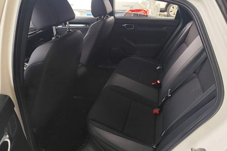 Used Honda Civic 2022 240TURBO CVT Dynamic Edition Left Rear Seat