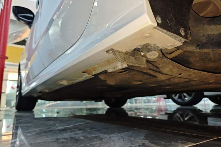 Used Honda Civic 2022 180TURBO CVT Shangqing Edition Left Side Sill