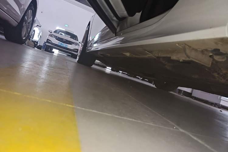 Used Honda Civic 2022 240TURBO CVT Dynamic Edition Left Side Sill