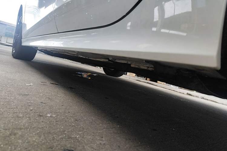 Used Honda Civic 2022 240TURBO CVT Dynamic Edition Left Side Sill