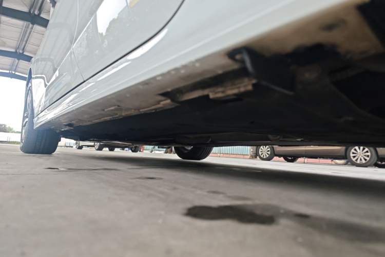 Used Honda Civic 2022 240TURBO CVT Dynamic Edition Left Side Sill