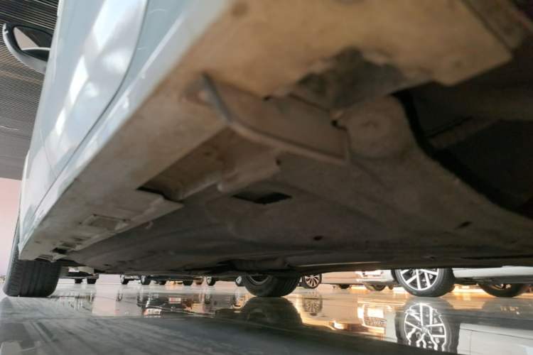 Used Honda Civic 2022 240TURBO CVT Dynamic Edition Left Side Sill