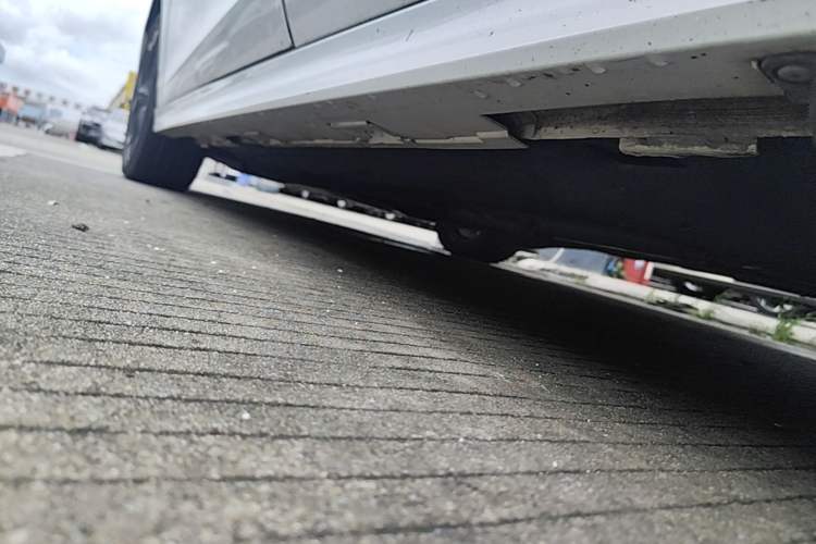 Used Honda Civic 2022 240TURBO CVT Dynamic Edition Left Side Sill