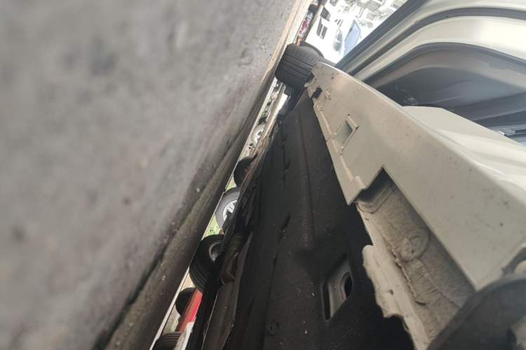 Used Honda Civic 2022 240TURBO CVT Dynamic Edition Left Side Sill
