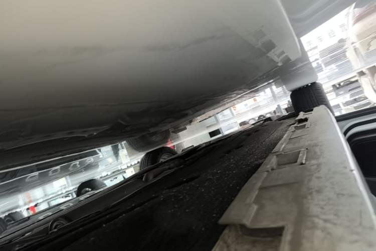 Used Honda Civic 2022 240TURBO CVT Dynamic Edition Left Side Sill