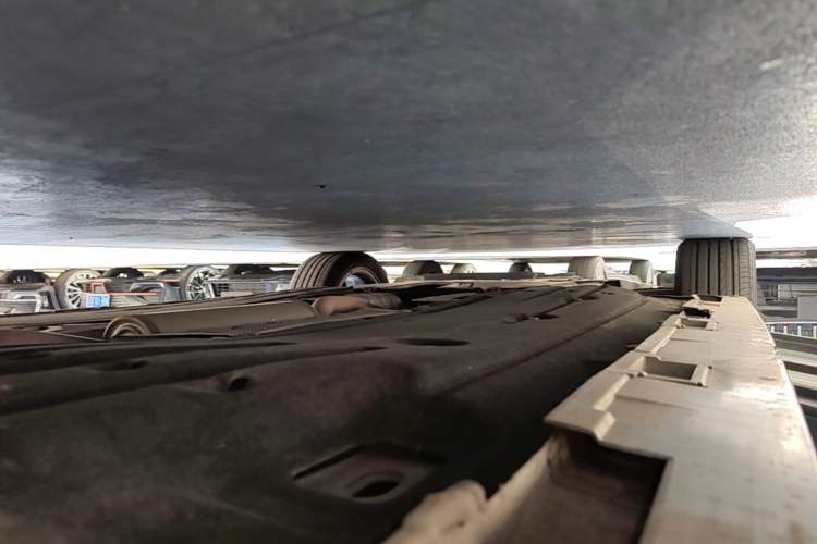 Used Honda Civic 2022 240TURBO CVT Dynamic Edition Left Side Sill