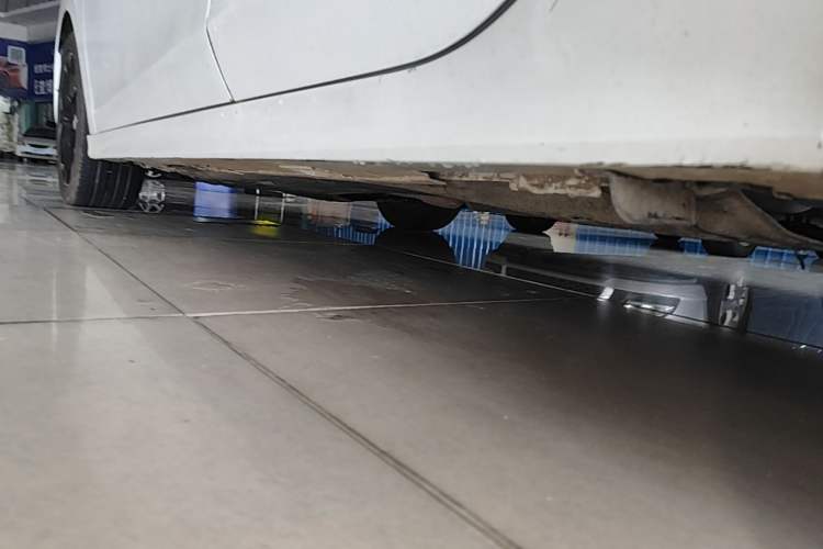 Used Honda Civic 2022 240TURBO CVT Dynamic Edition Left Side Sill
