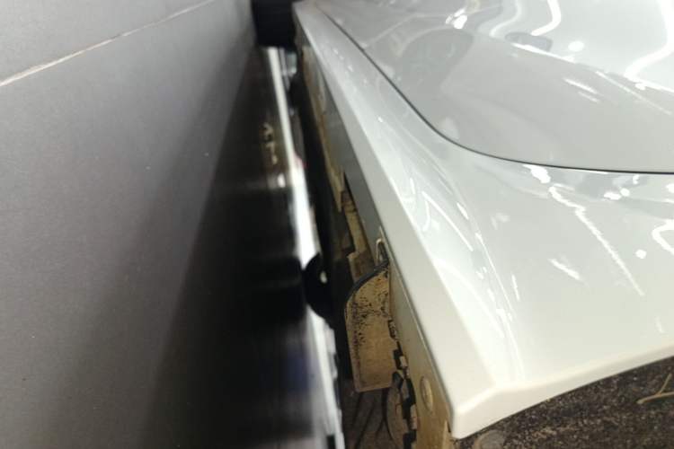 Used Honda Civic 2022 240TURBO CVT Dynamic Edition Left Side Sill