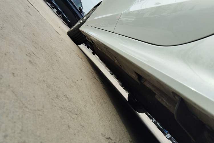 Used Honda Civic 2022 240TURBO CVT Dynamic Edition Left Side Sill