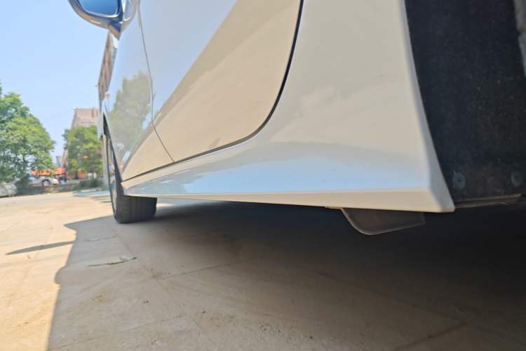 Used Honda Civic 2022 180TURBO CVT Shangqing Edition Left Side Sill
