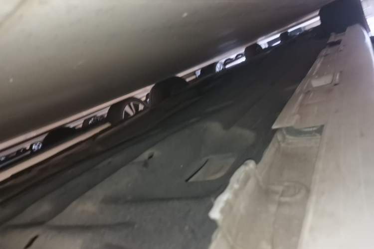 Used Honda Civic 2022 240TURBO CVT Dynamic Edition Left Side Sill