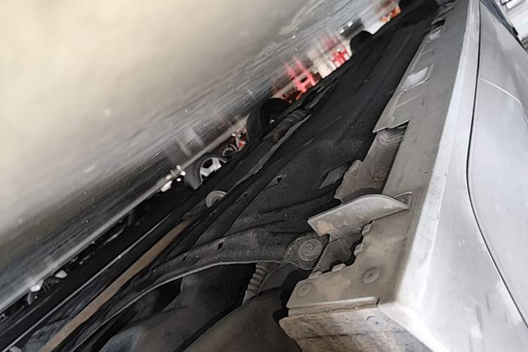 Used Honda Civic 2022 240TURBO CVT Dynamic Edition Left Side Sill