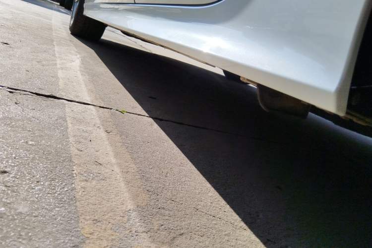 Used Honda Civic 2022 240TURBO CVT Dynamic Edition Left Side Sill