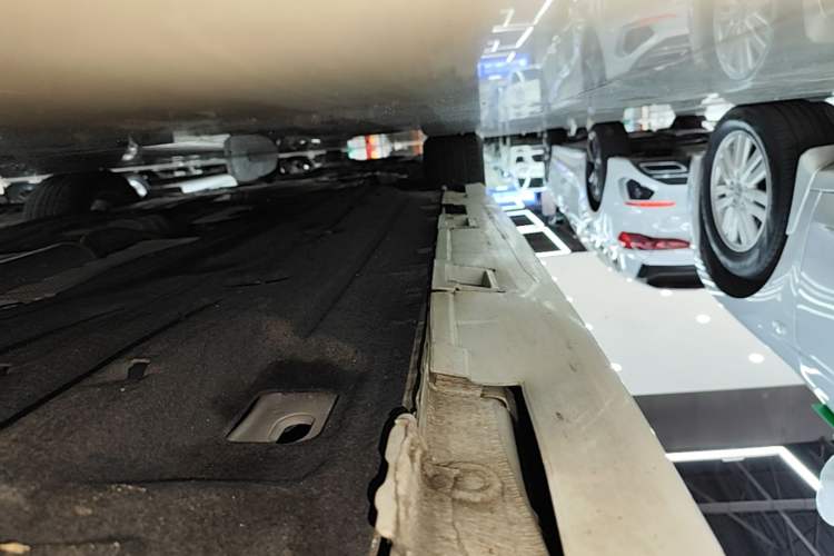 Used Honda Civic 2022 240TURBO CVT Dynamic Edition Left Side Sill
