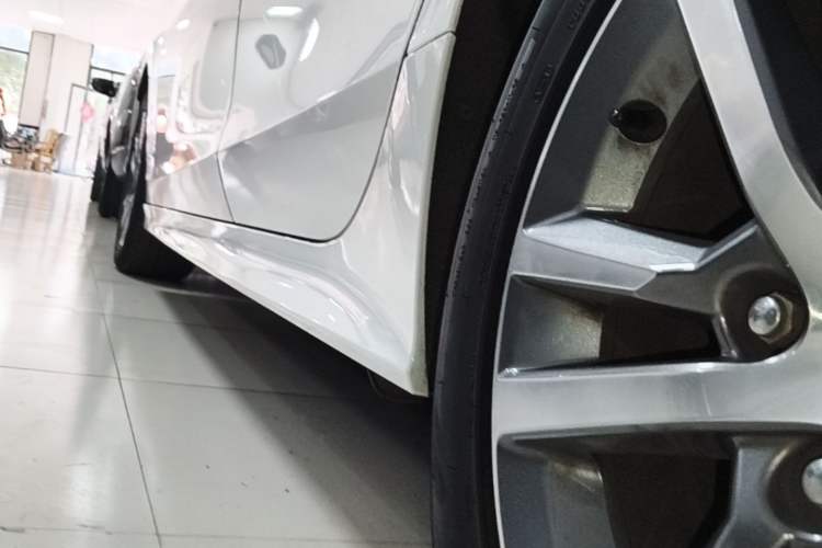 Used Honda Civic 2022 240TURBO CVT Dynamic Edition Left Side Sill