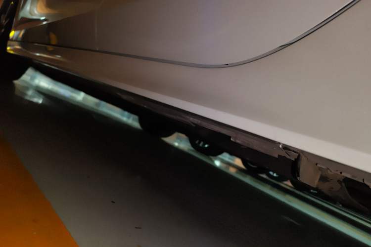 Used Honda Civic 2022 240TURBO CVT Dynamic Edition Left Side Sill