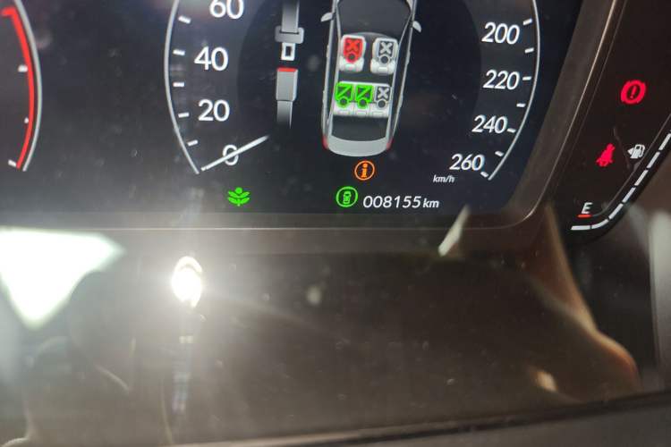 Used Honda Civic 2022 240TURBO CVT Dynamic Edition Odometer Close Up