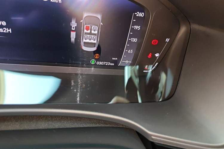 Used Honda Civic 2022 240TURBO CVT Dynamic Edition Odometer Close Up