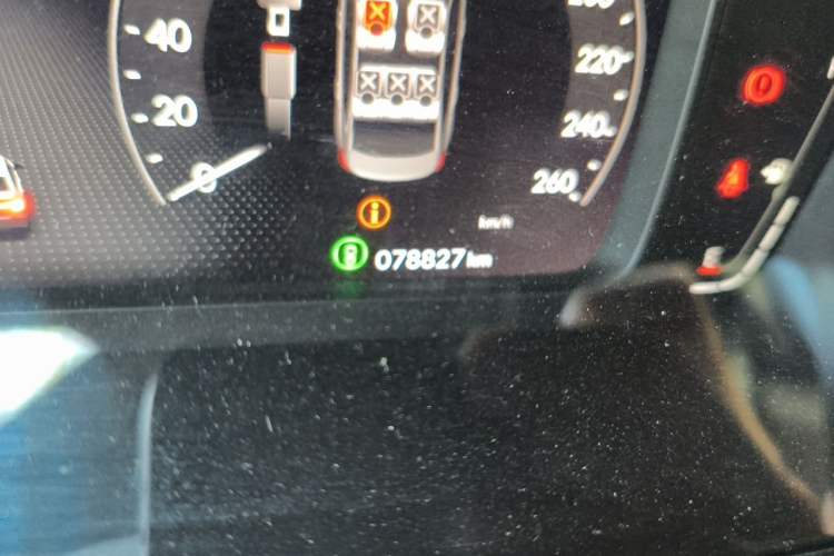 Used Honda Civic 2022 240TURBO CVT Dynamic Edition Odometer Close Up