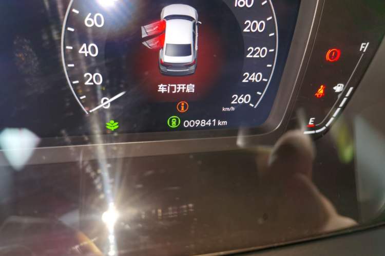 Used Honda Civic 2022 240TURBO CVT Dynamic Edition Odometer Close Up