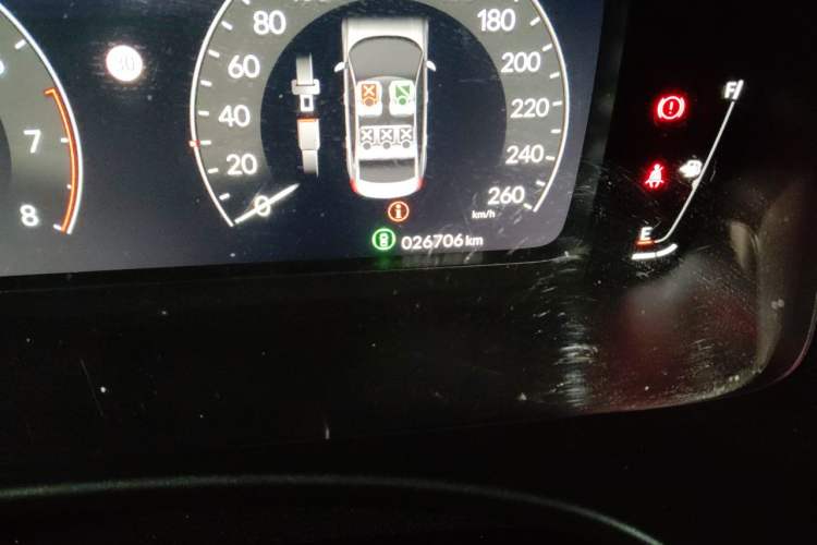 Used Honda Civic 2022 240TURBO CVT Dynamic Edition Odometer Close Up