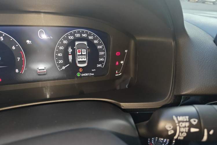 Used Honda Civic 2022 240TURBO CVT Dynamic Edition Odometer Close Up