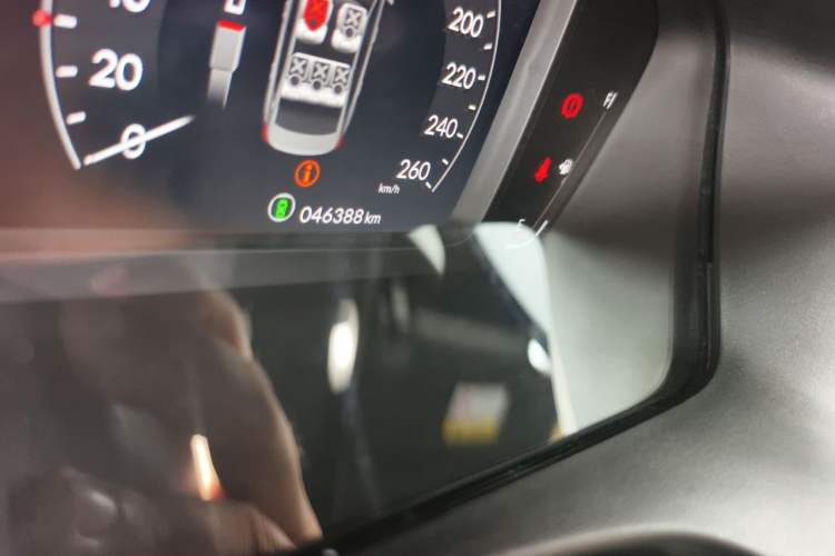 Used Honda Civic 2022 240TURBO CVT Dynamic Edition Odometer Close Up
