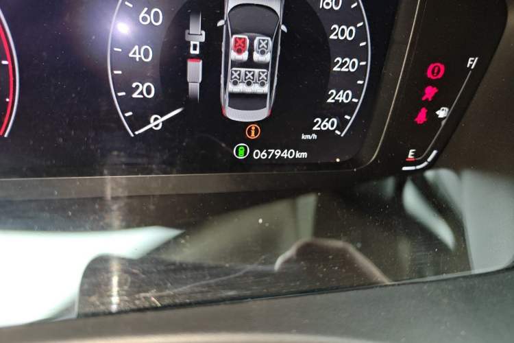 Used Honda Civic 2022 240TURBO CVT Dynamic Edition Odometer Close Up