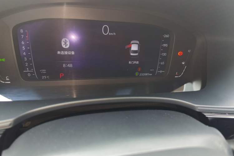 Used Honda Civic 2022 240TURBO CVT Dynamic Edition Odometer Close Up