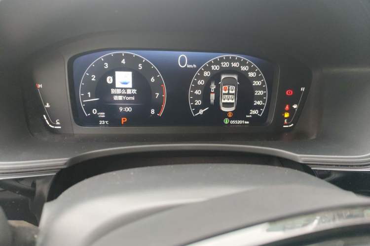 Used Honda Civic 2022 240TURBO CVT Dynamic Edition Odometer Close Up