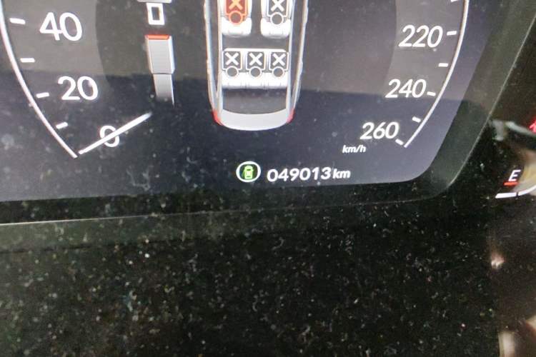 Used Honda Civic 2022 240TURBO CVT Dynamic Edition Odometer Close Up