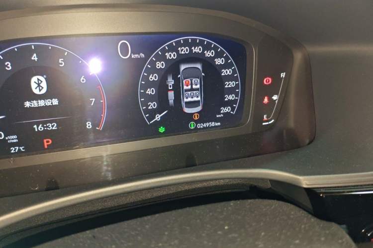 Used Honda Civic 2022 240TURBO CVT Dynamic Edition Odometer Close Up
