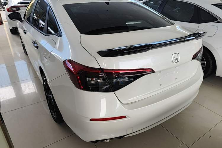 Used Honda Civic 2022 240TURBO CVT Dynamic Edition Rear Left 45 Deg