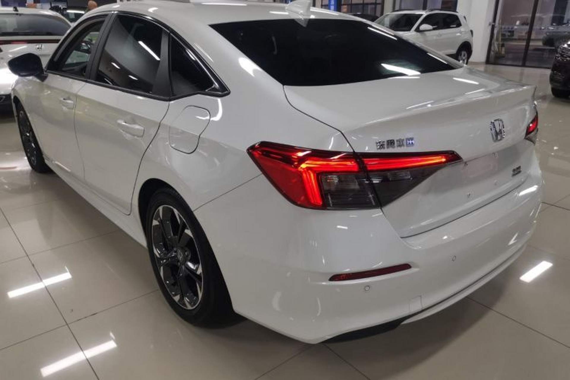 Used Honda Civic 2022 240TURBO CVT Dynamic Control Version Rear Left 45 Deg