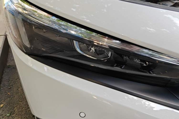 Used Honda Civic 2022 240TURBO CVT Dynamic Edition Right Front Headlight