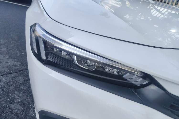 Used Honda Civic 2022 240TURBO CVT Dynamic Edition Right Front Headlight