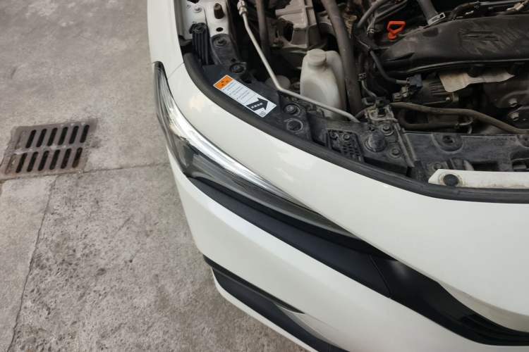 Used Honda Civic 2022 240TURBO CVT Dynamic Control Version Right Front Headlight
