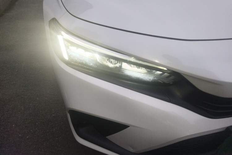 Used Honda Civic 2022 240TURBO CVT Dynamic Edition Right Front Headlight