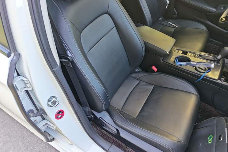 Used Honda Civic 2022 240TURBO CVT Dynamic Edition Right Front Seat