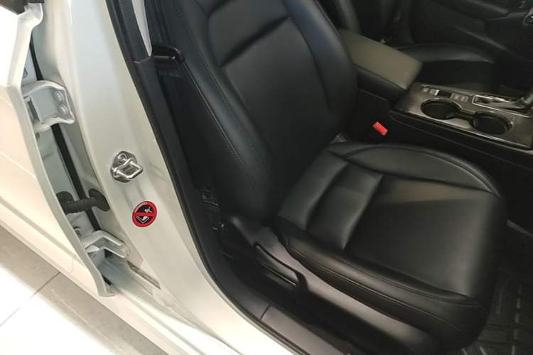 Used Honda Civic 2022 240TURBO CVT Dynamic Edition Right Front Seat