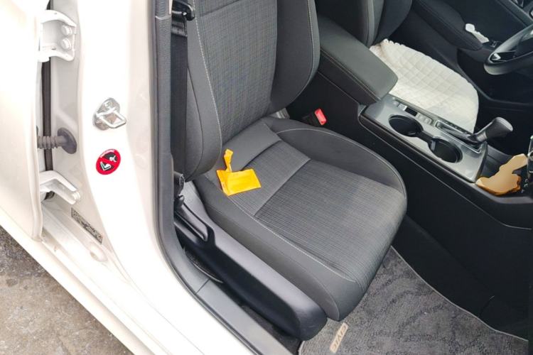 Used Honda Civic 2022 240TURBO CVT Dynamic Edition Right Front Seat