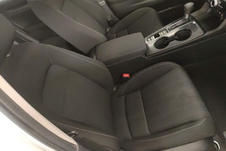 Used Honda Civic 2022 240TURBO CVT Dynamic Edition Right Front Seat