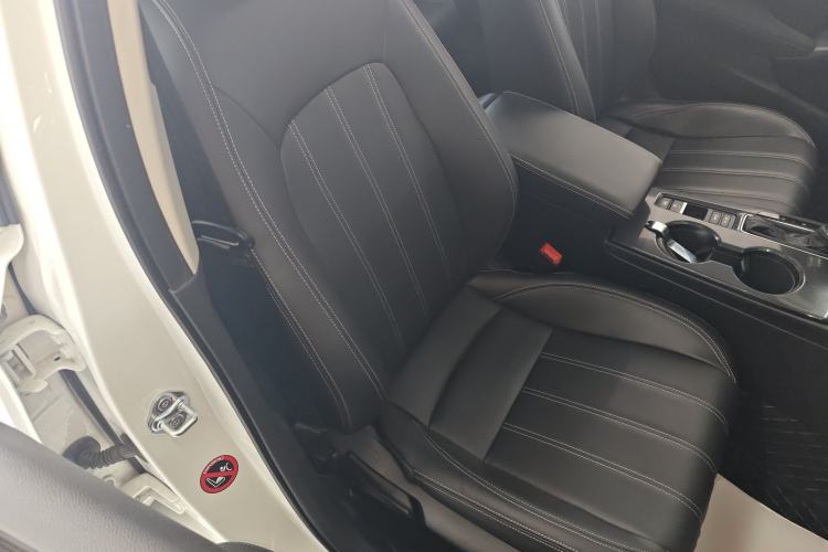 Used Honda Civic 2022 240TURBO CVT Dynamic Edition Right Front Seat