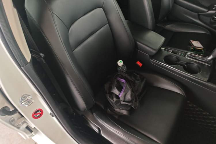Used Honda Civic 2022 240TURBO CVT Dynamic Edition Right Front Seat