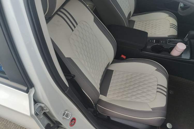 Used Honda Civic 2022 240TURBO CVT Dynamic Edition Right Front Seat
