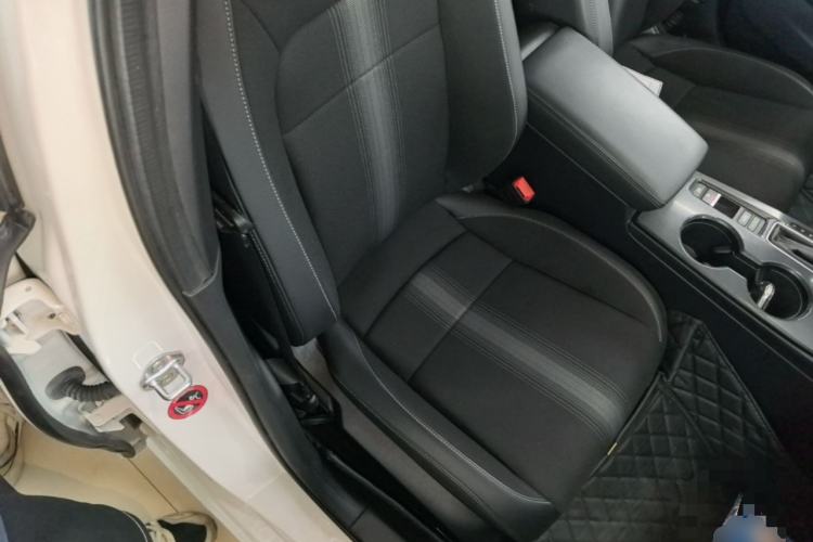 Used Honda Civic 2022 240TURBO CVT Dynamic Edition Right Front Seat